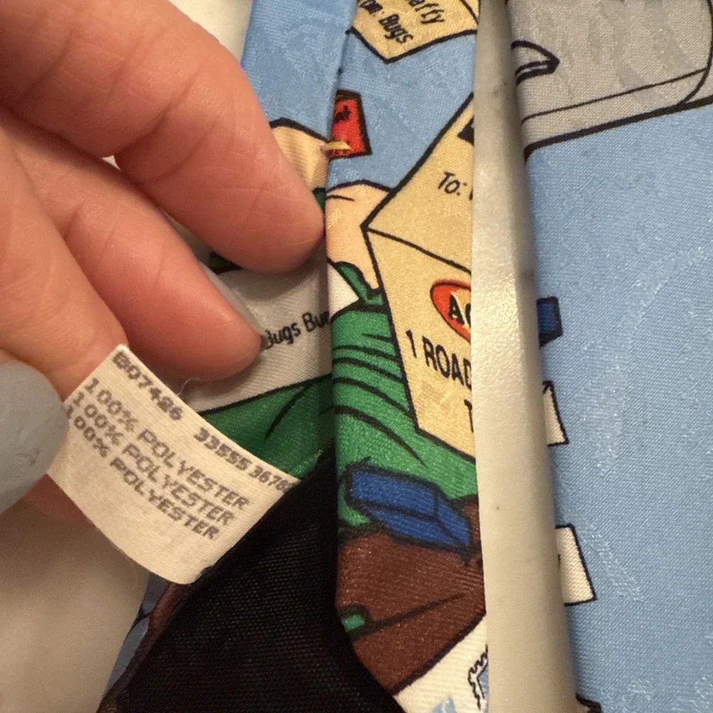 Looney Tunes Stamp Collection 1997 Character Cartoon Neck Tie 57 X 4 Made In USA